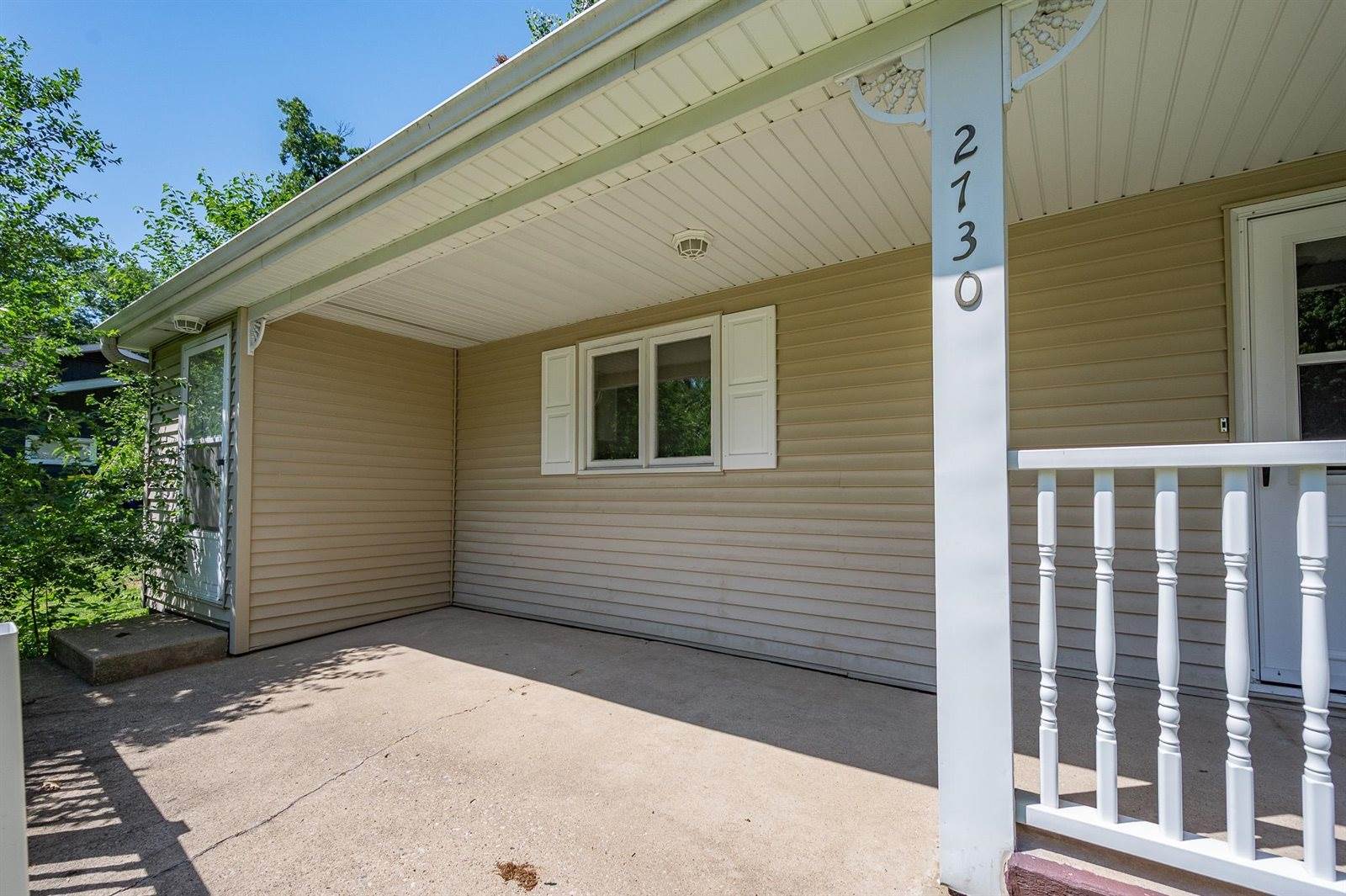 2730 Oakwood Drive, Green Bay, WI 54304