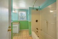 2730 Oakwood Drive, Green Bay, WI 54304