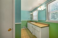 2730 Oakwood Drive, Green Bay, WI 54304