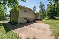 2730 Oakwood Drive, Green Bay, WI 54304