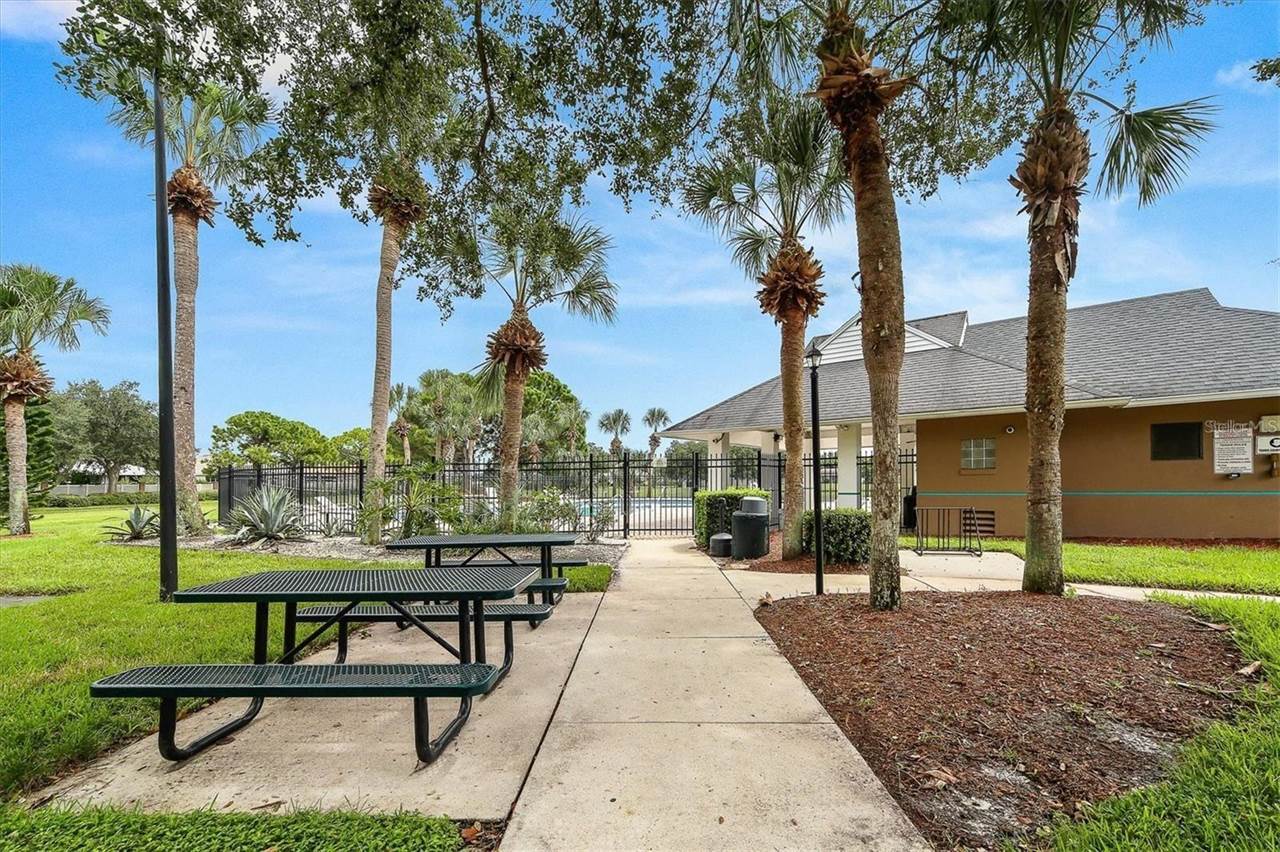 4624 73RD Street East, Bradenton, FL 34203