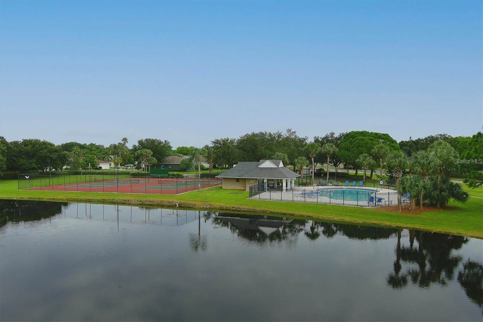 4624 73RD Street East, Bradenton, FL 34203