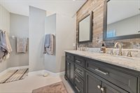 4624 73RD Street East, Bradenton, FL 34203