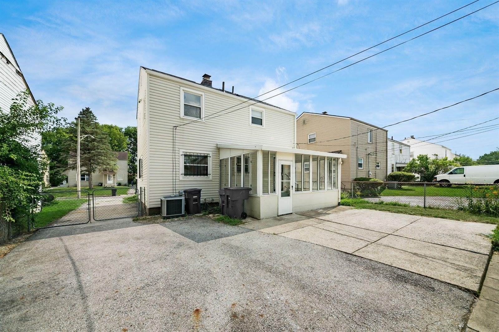 1736 East Frankfort Street, Columbus, OH 43206