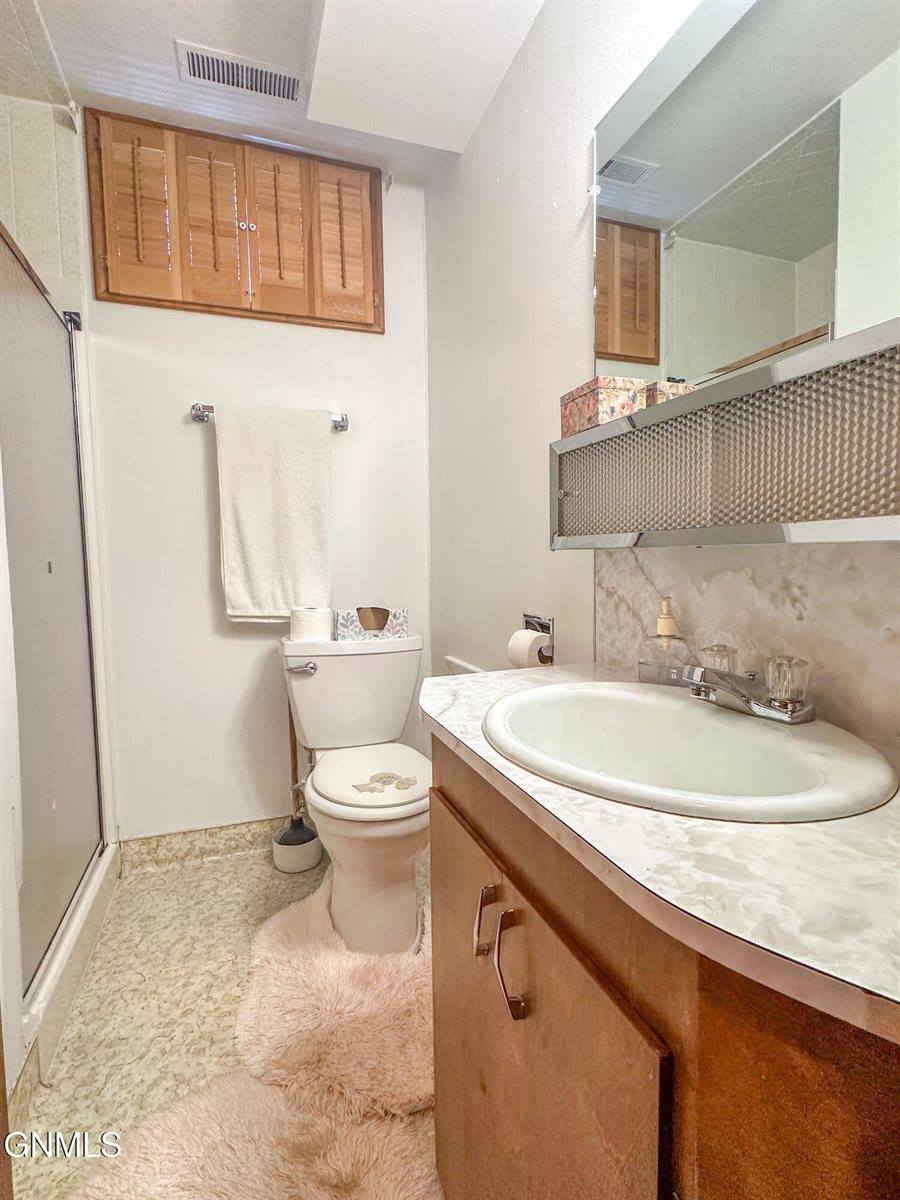 2124 D Avenue East, Bismarck, ND 58501
