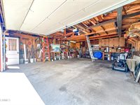 2124 D Avenue East, Bismarck, ND 58501