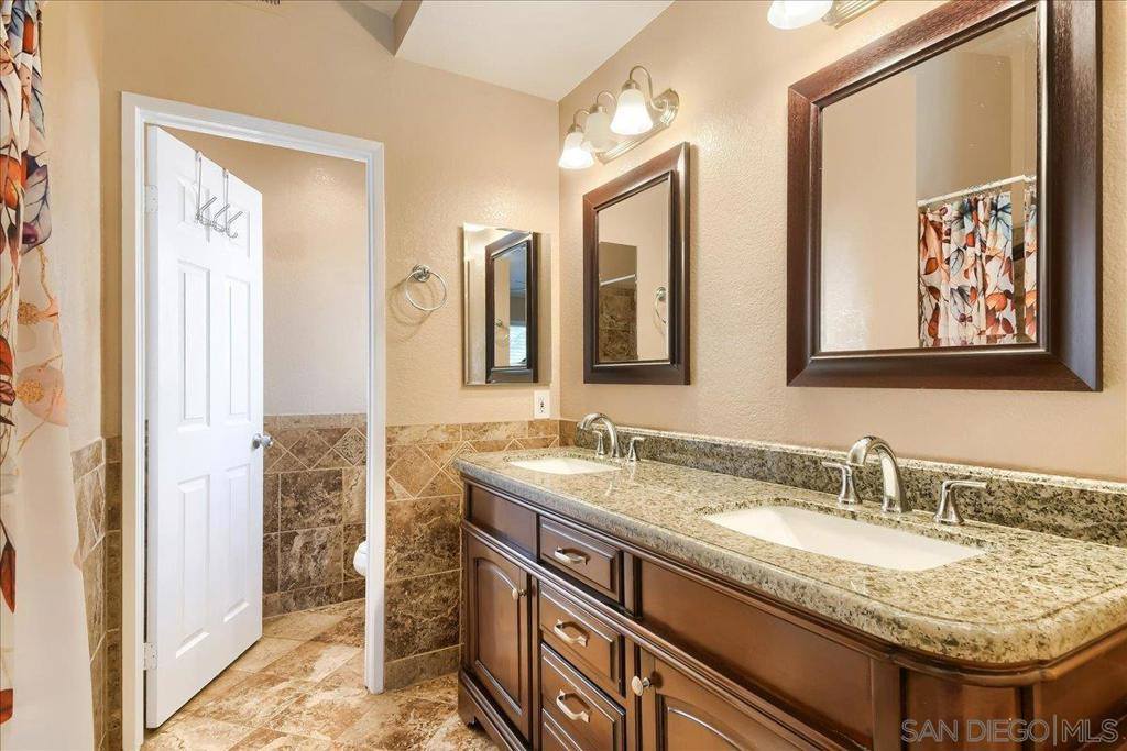 13801 Pinkard Way, El Cajon, CA 92021