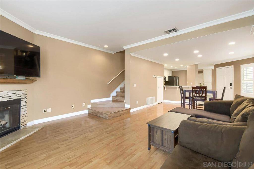 13801 Pinkard Way, El Cajon, CA 92021