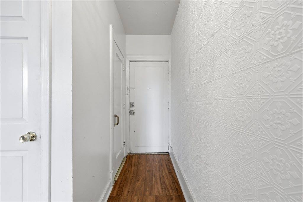 140 Chestnut St, Springfield, MA 01103