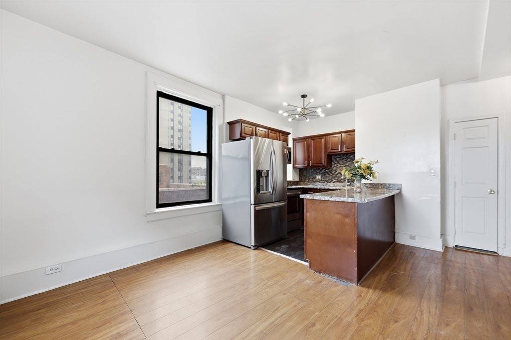 140 Chestnut St, Springfield, MA 01103