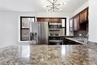 140 Chestnut St, Springfield, MA 01103
