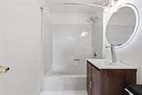 140 Chestnut St, Springfield, MA 01103