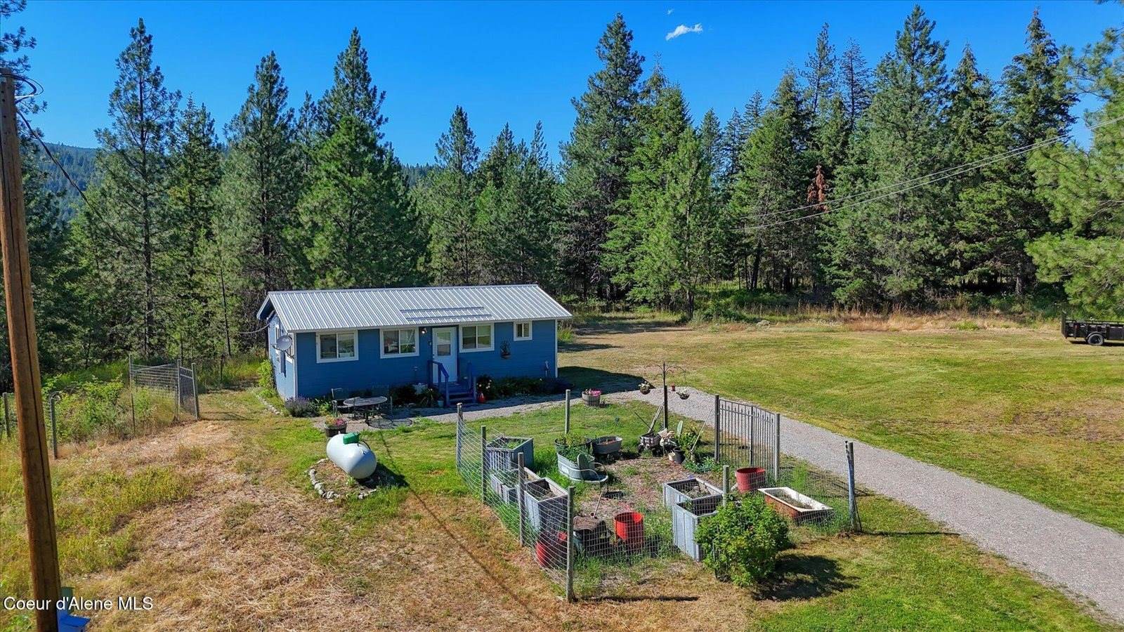 491 Pine View Ln, Spirit Lake, ID 83869