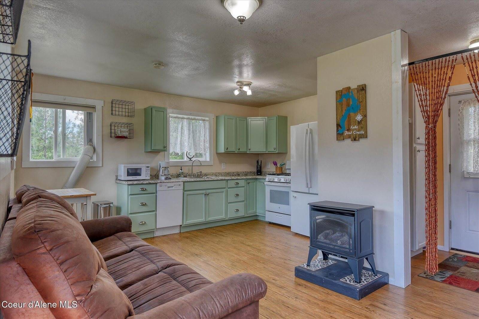 491 Pine View Ln, Spirit Lake, ID 83869