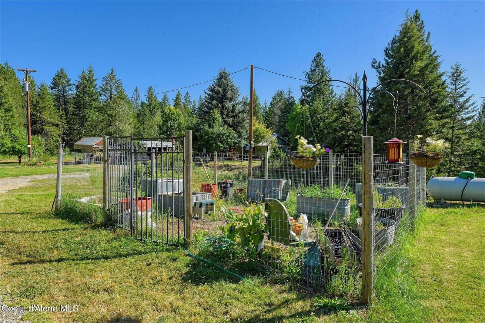 491 Pine View Ln, Spirit Lake, ID 83869