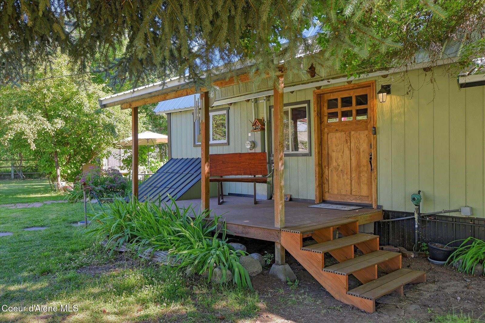 491 Pine View Ln, Spirit Lake, ID 83869