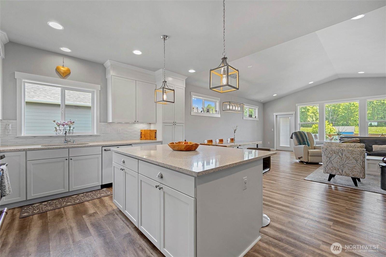 1720 River Walk Lane, Burlington, WA 98233