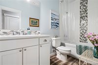 1720 River Walk Lane, Burlington, WA 98233