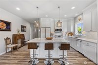 1720 River Walk Lane, Burlington, WA 98233
