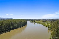 1720 River Walk Lane, Burlington, WA 98233
