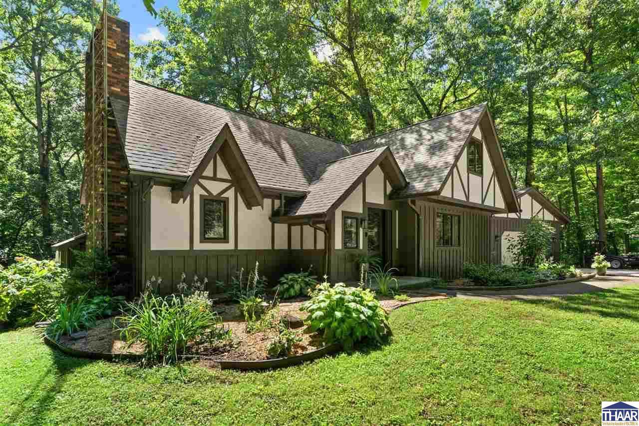 200 West Sweetbriar Woods, West Terre Haute, IN 47885