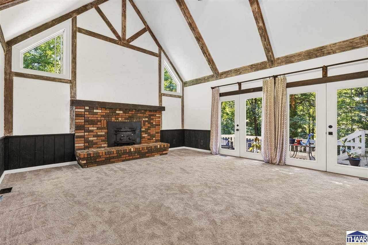 200 West Sweetbriar Woods, West Terre Haute, IN 47885