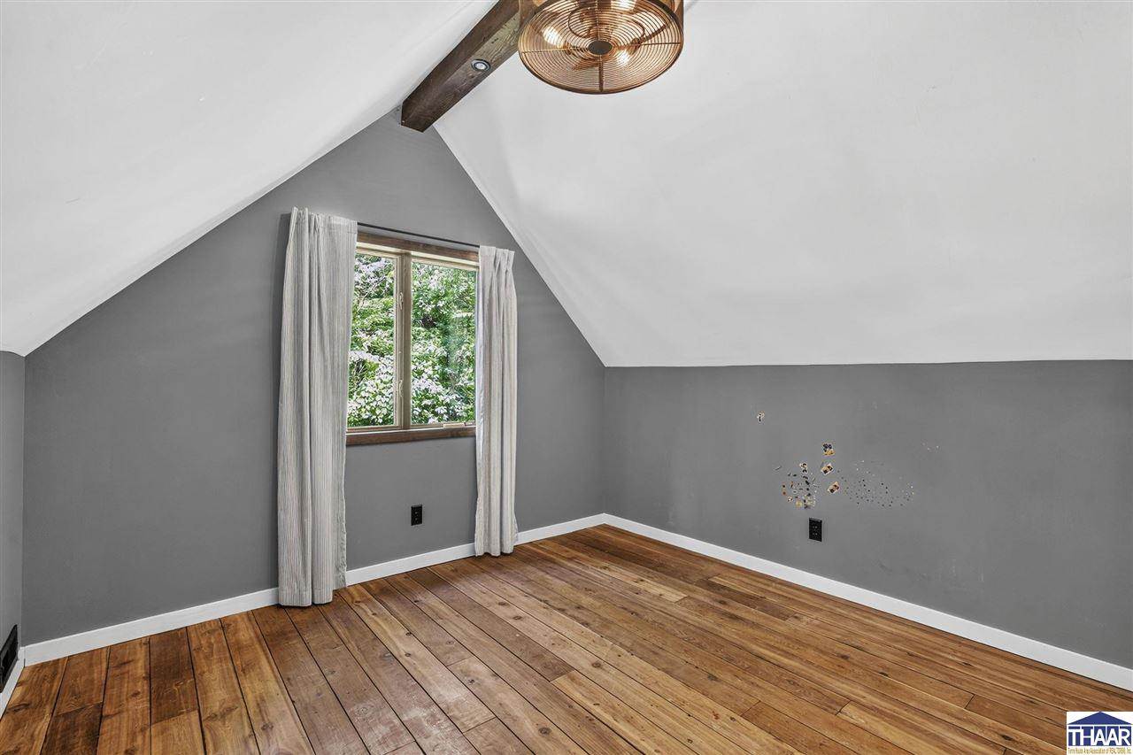 200 West Sweetbriar Woods, West Terre Haute, IN 47885