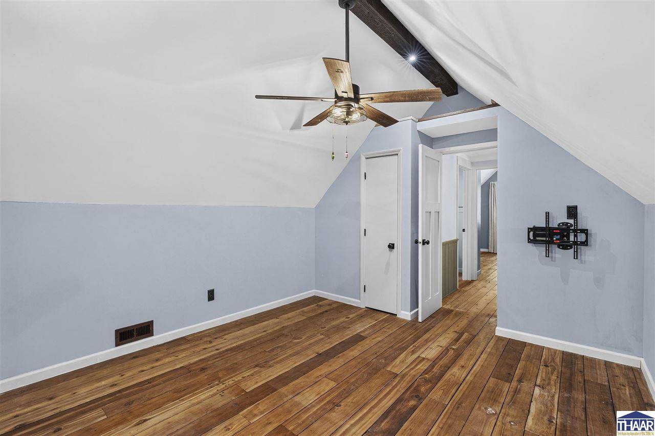 200 West Sweetbriar Woods, West Terre Haute, IN 47885