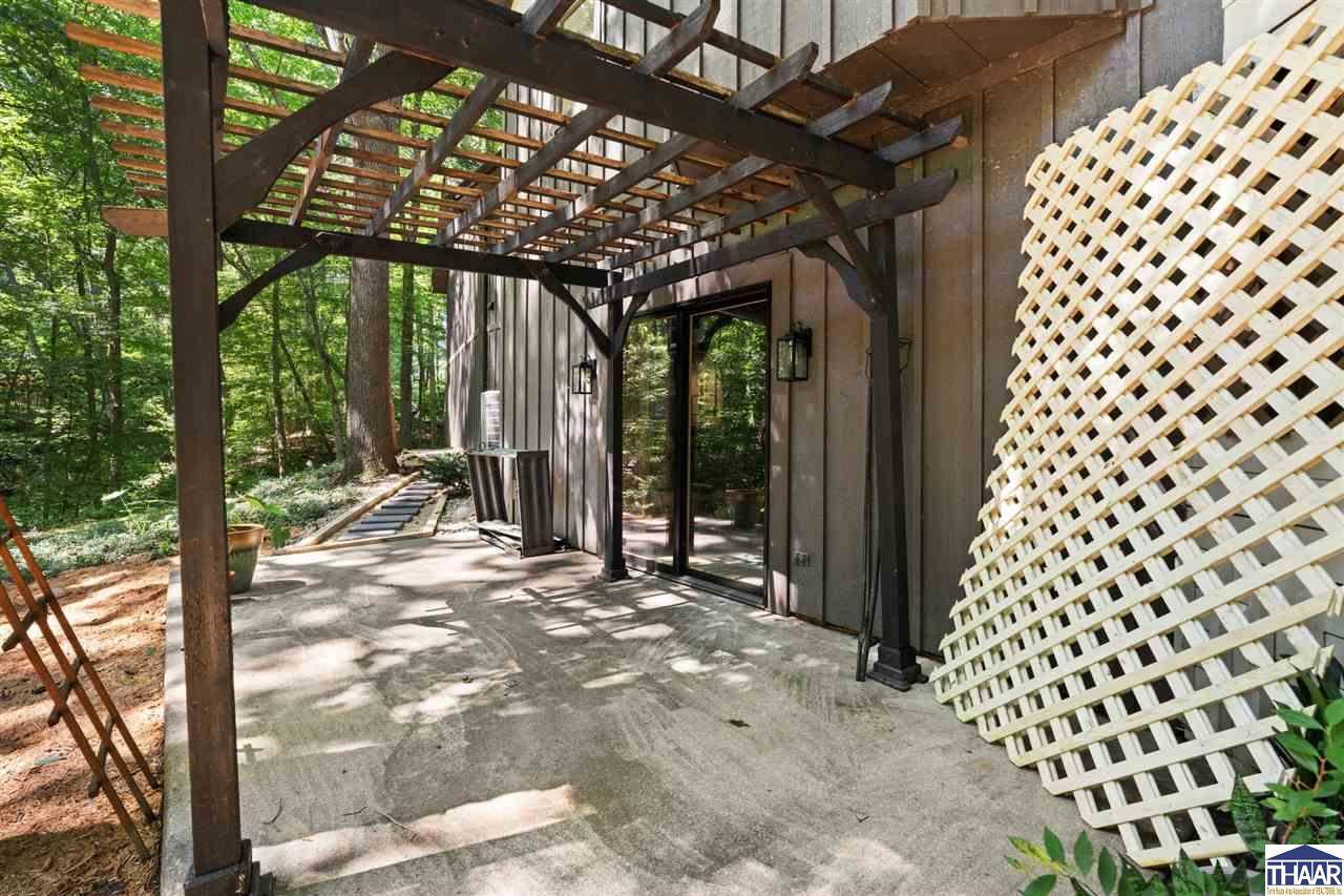 200 West Sweetbriar Woods, West Terre Haute, IN 47885