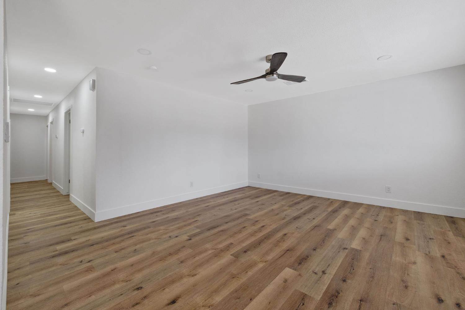 4222 West Victor Avenue, Visalia, CA 93277
