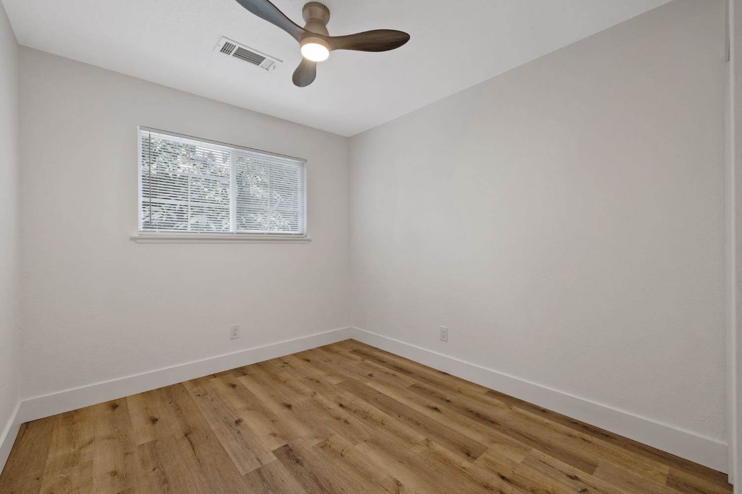 4222 West Victor Avenue, Visalia, CA 93277