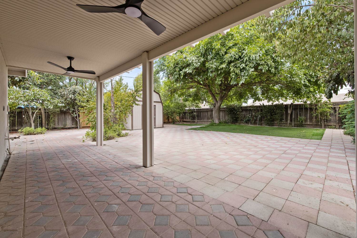4222 West Victor Avenue, Visalia, CA 93277