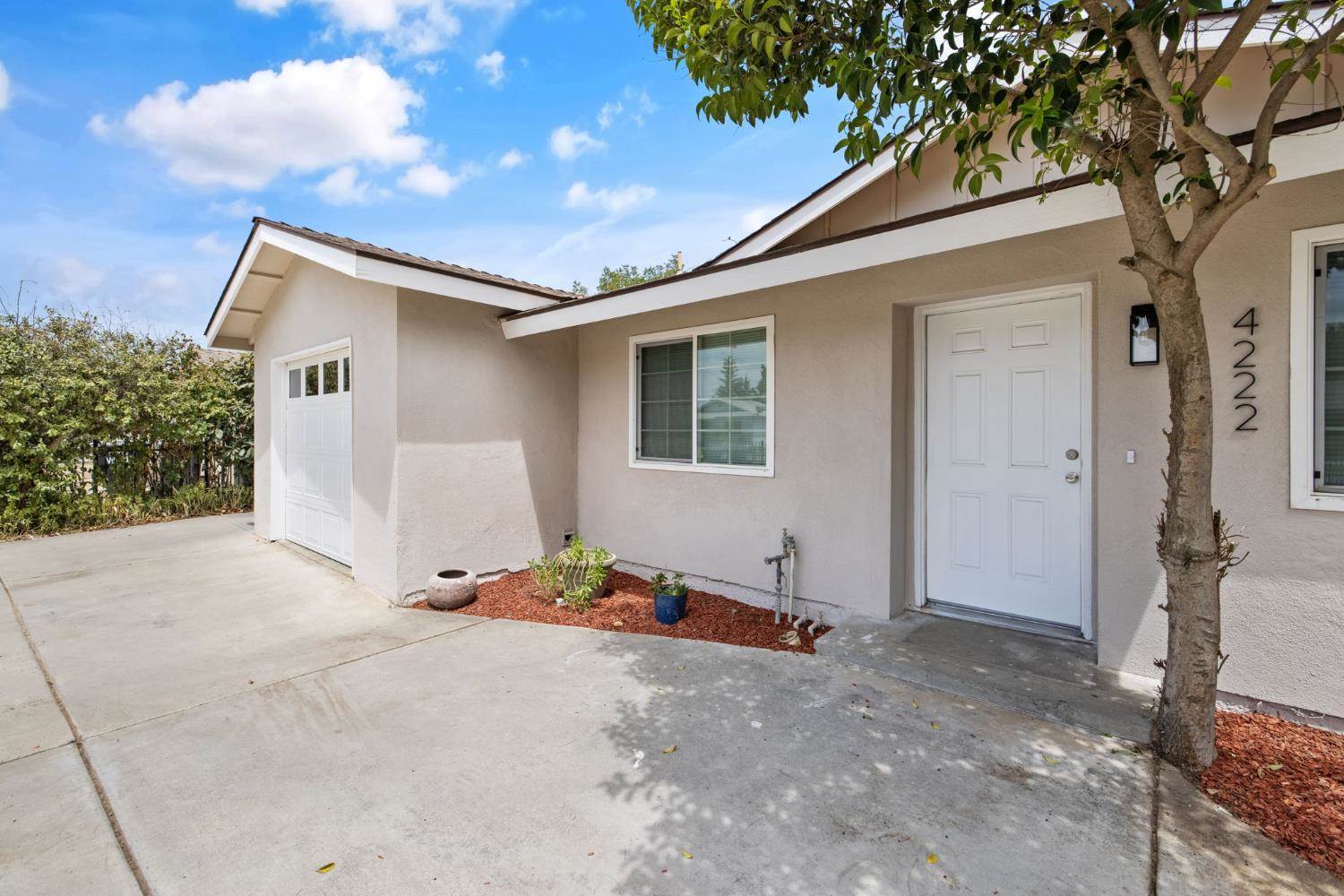 4222 West Victor Avenue, Visalia, CA 93277