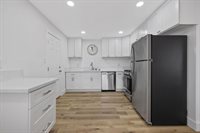 4222 West Victor Avenue, Visalia, CA 93277