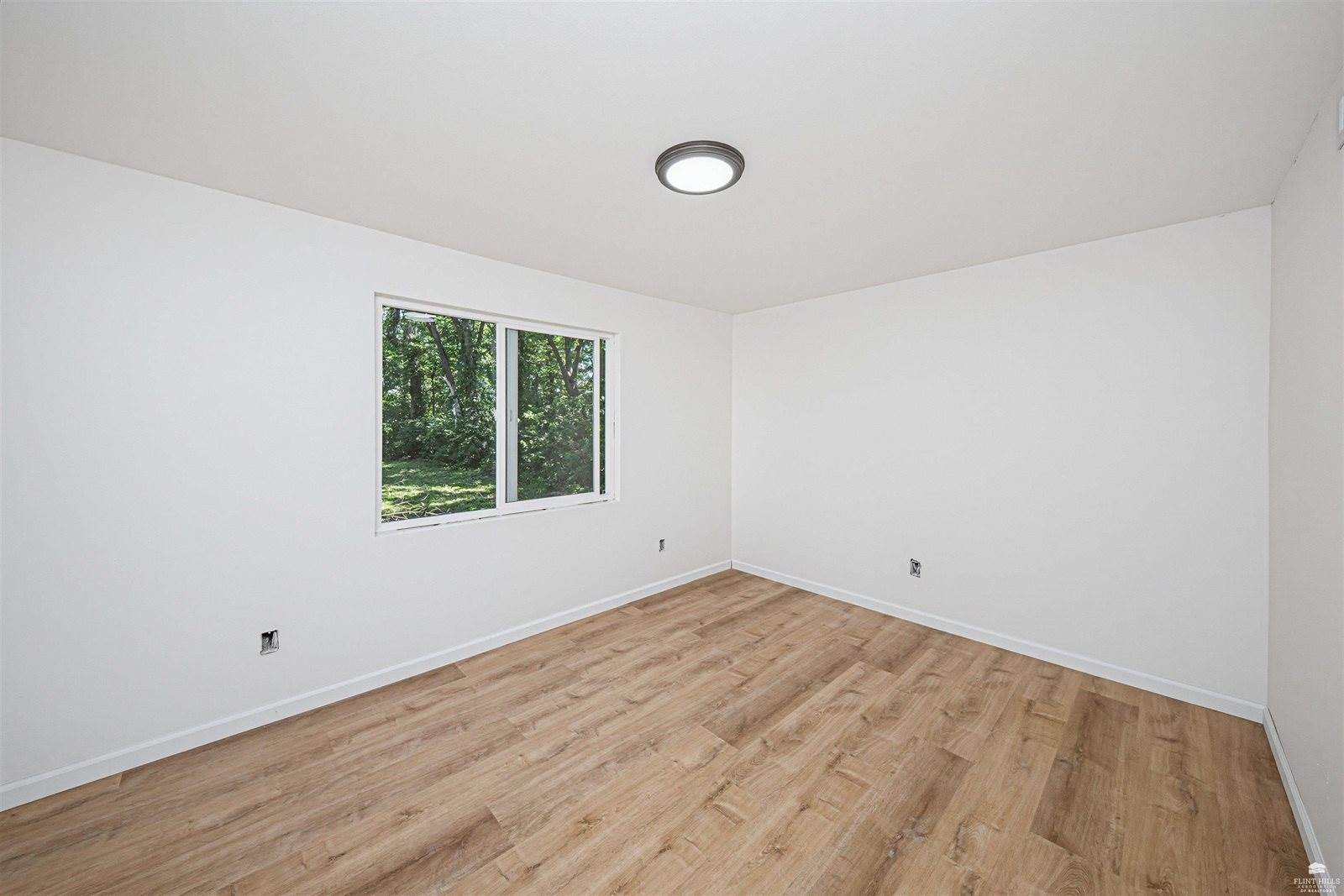 212 East 17th Street, Junction City, KS 66441