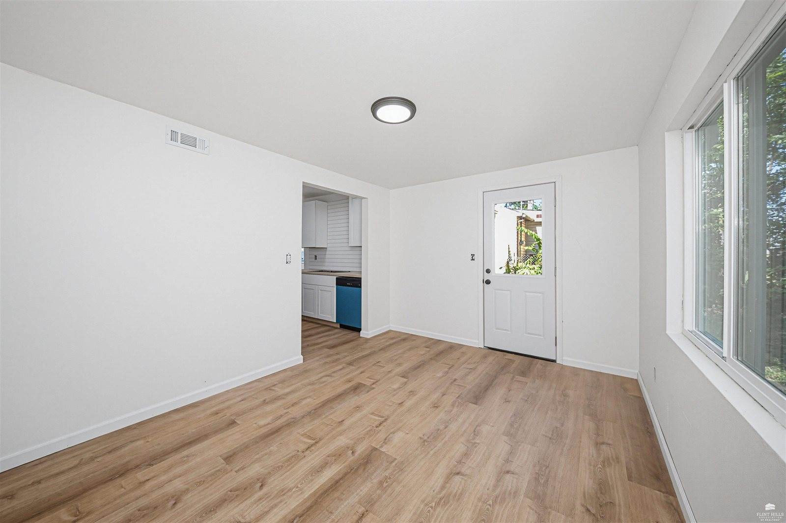 212 East 17th Street, Junction City, KS 66441