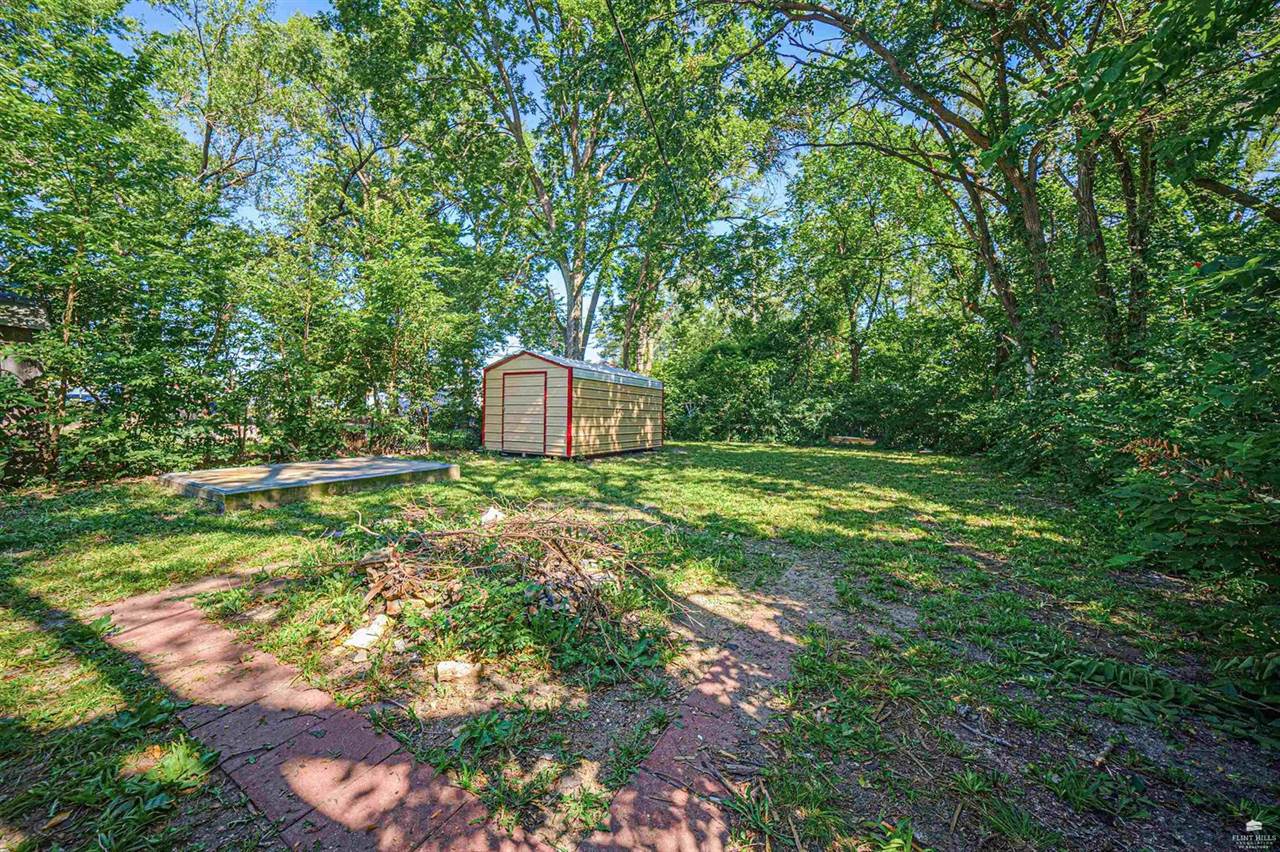 212 East 17th Street, Junction City, KS 66441