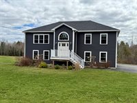1197 Western Avenue, Hampden, ME 04444