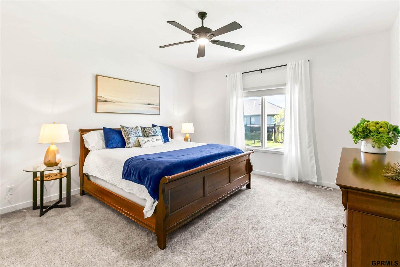 20866 Ellison Avenue, Elkhorn, NE 68022