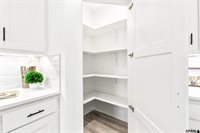 20866 Ellison Avenue, Elkhorn, NE 68022