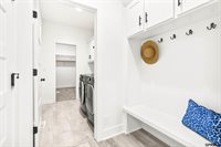 20866 Ellison Avenue, Elkhorn, NE 68022