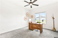 20866 Ellison Avenue, Elkhorn, NE 68022