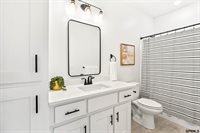 20866 Ellison Avenue, Elkhorn, NE 68022