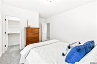 20866 Ellison Avenue, Elkhorn, NE 68022
