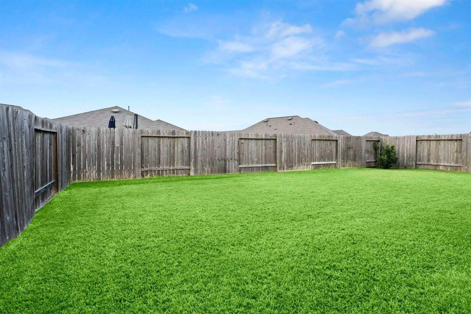 326 Jewett Meadow Drive, Magnolia, TX 77354