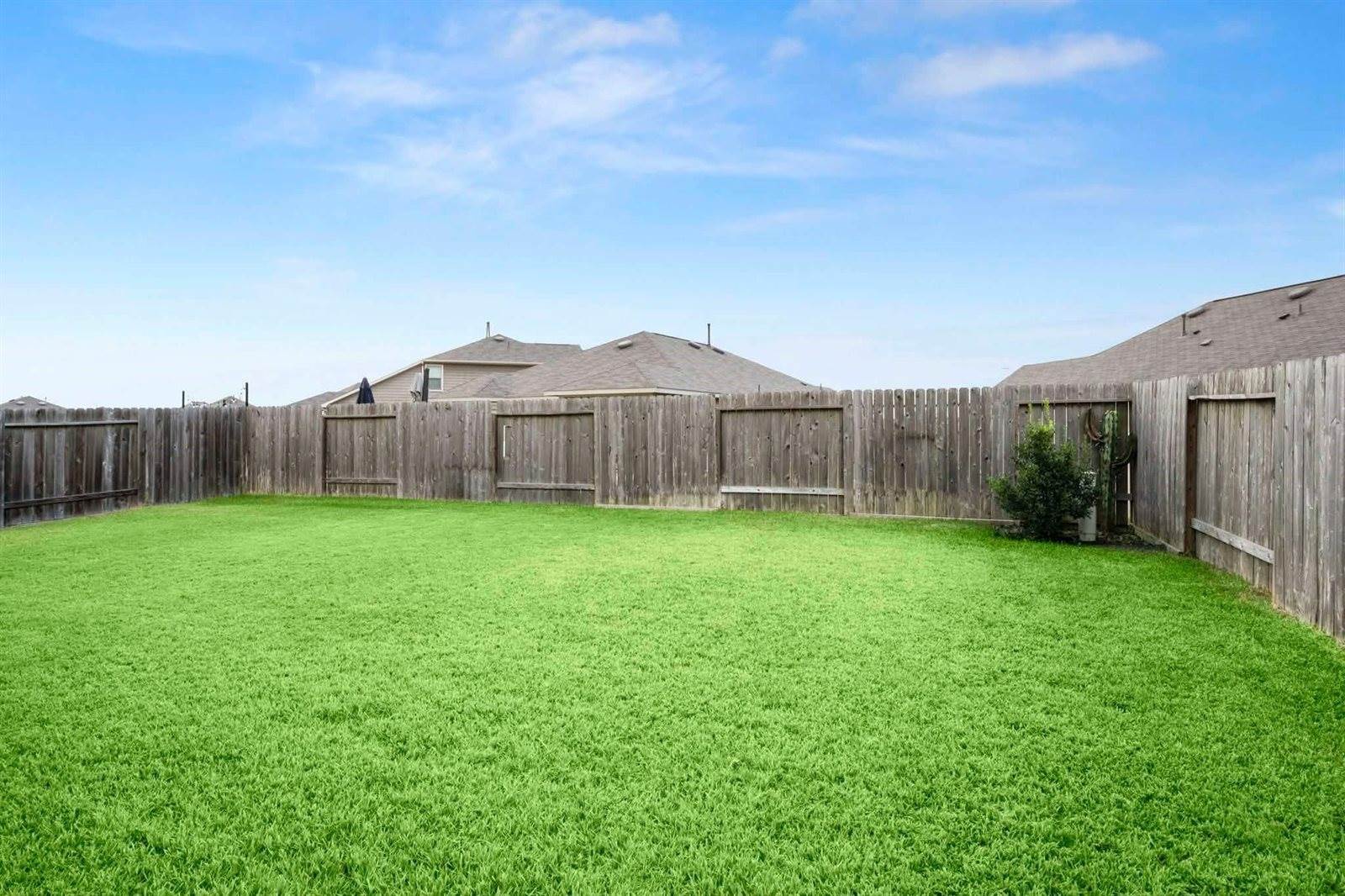 326 Jewett Meadow Drive, Magnolia, TX 77354
