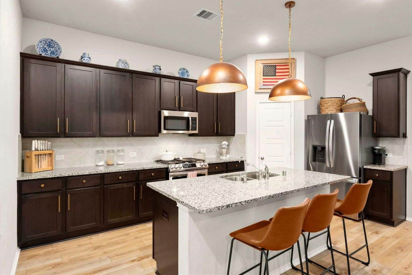 326 Jewett Meadow Drive, Magnolia, TX 77354