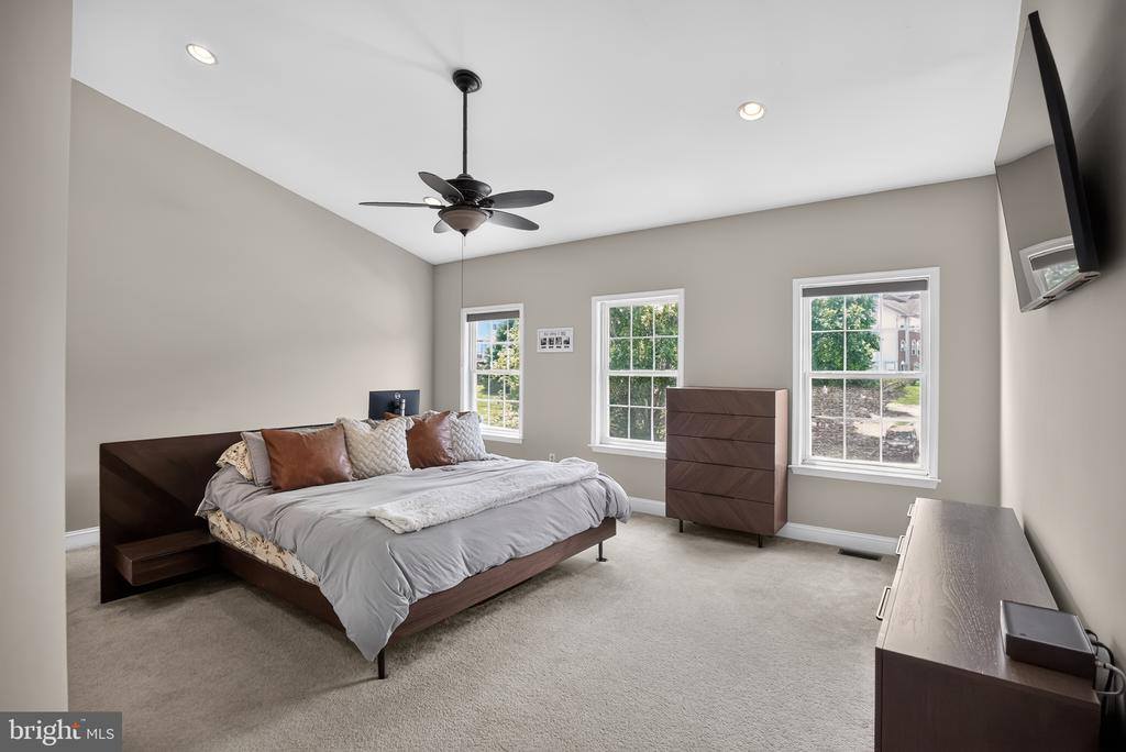 3104 Woods Edge Drive, Garnet Valley, PA 19060