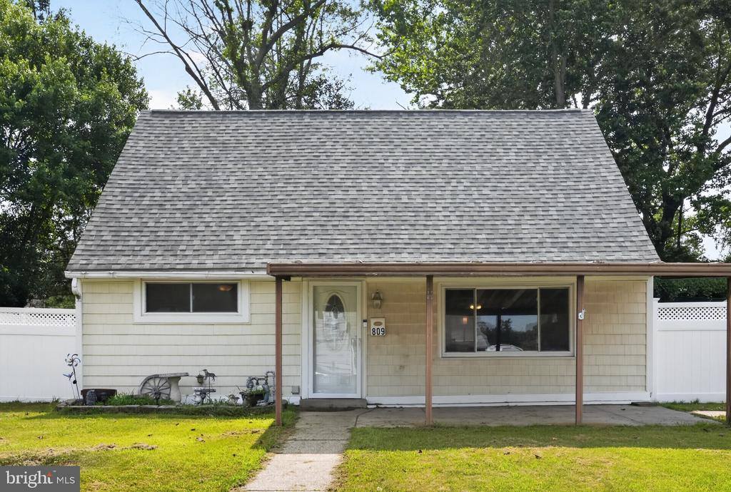 809 Quince Lane, Secane, PA 19018