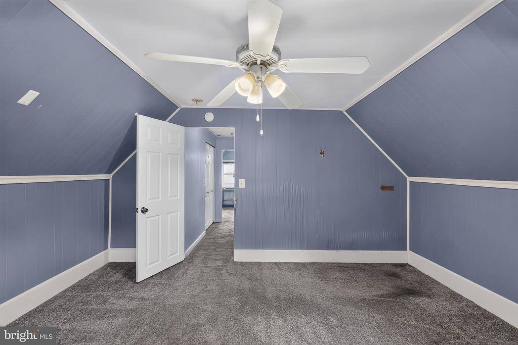 809 Quince Lane, Secane, PA 19018